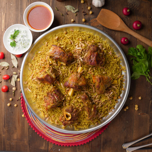 صينية القدرة الخليلية – لحم | مطعم الحاكورة